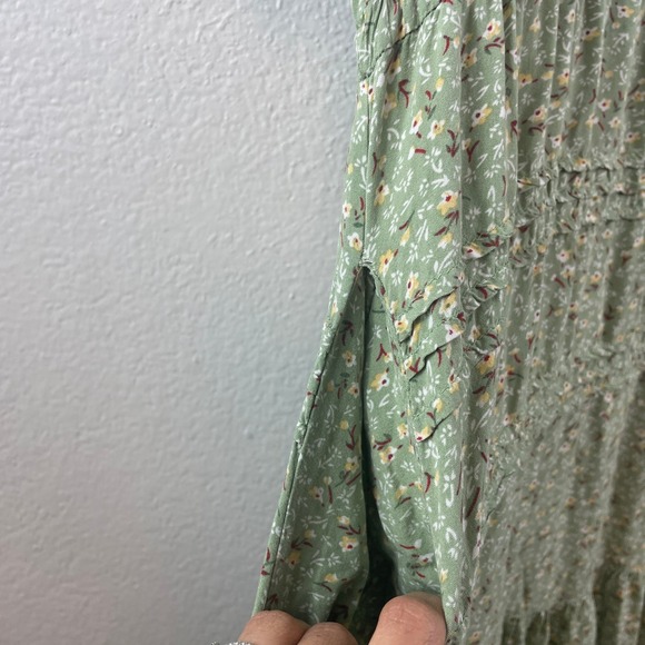 Sweet Salt Sage Green Ditsy Floral Tiered Midi Dress Size 18 Short Sleeve Pocket - Picture 4 of 8